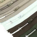 Молния MaxZipper пласт. юбочная №3, п/а 18см, АССОРТИ №4 уп.20цв х 5шт