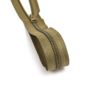 Молния MaxZipper пласт. спираль №5-N 18см н/р цв.S888 св.хаки уп.50шт