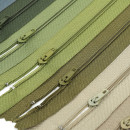 Молния MaxZipper пласт. юбочная №3, п/а 20см, АССОРТИ №7 уп.10цв х 5шт